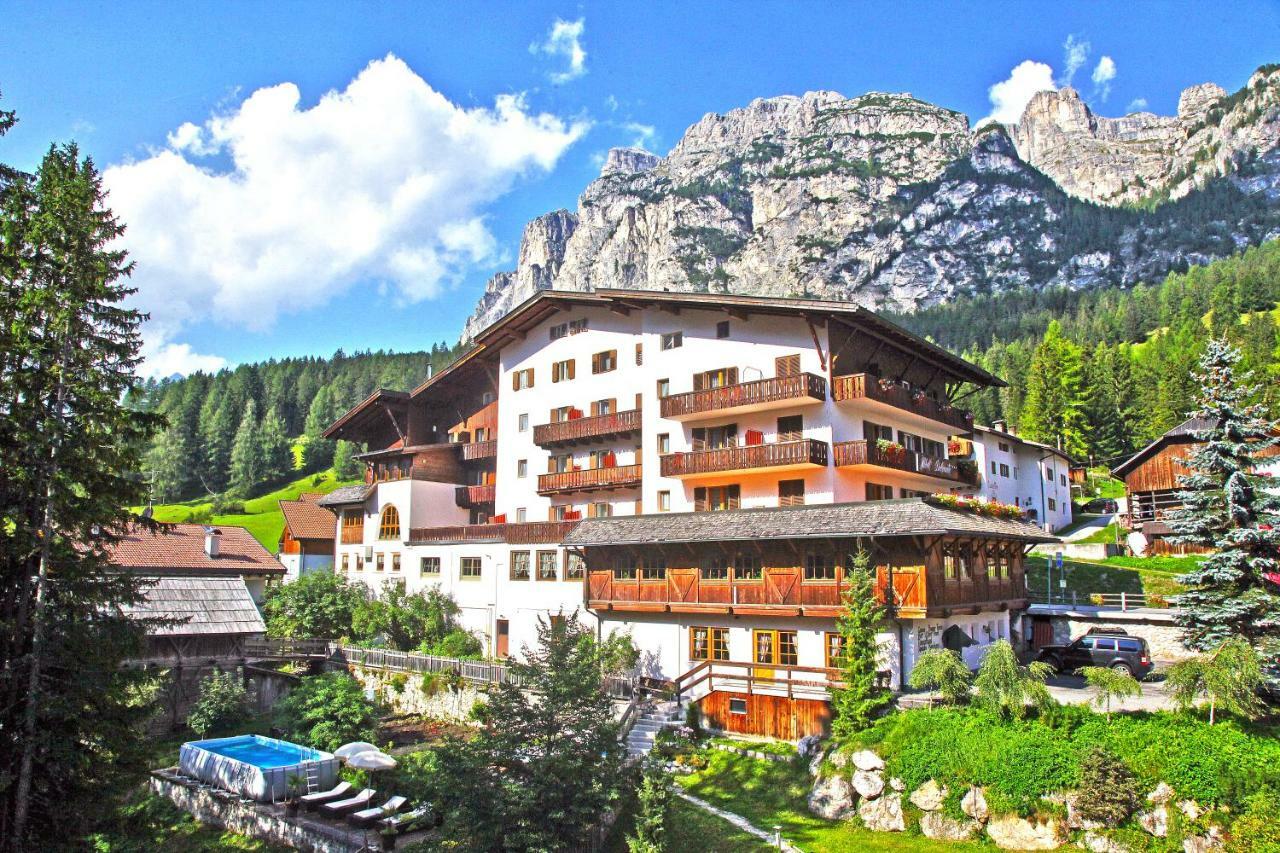 Hotel Dolomiti La Villa  Eksteriør bilde