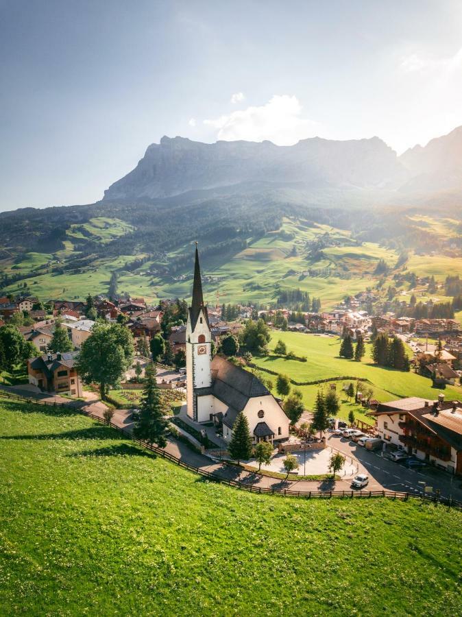 Hotel Dolomiti La Villa  Eksteriør bilde