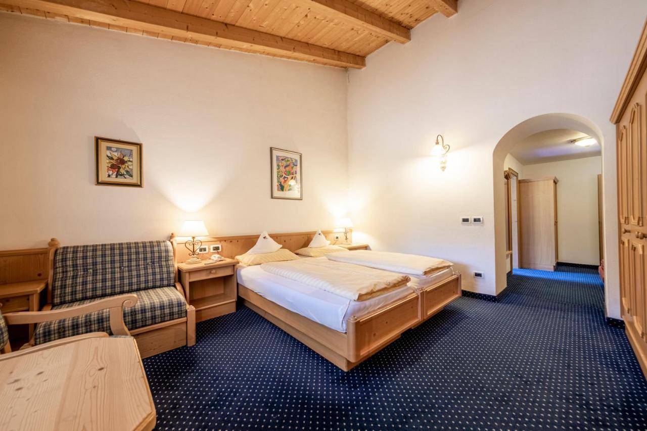 Hotel Dolomiti La Villa  Eksteriør bilde
