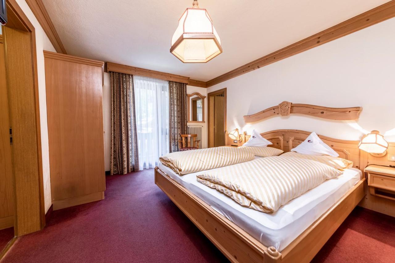 Hotel Dolomiti La Villa  Eksteriør bilde